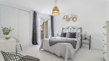 2 bedrooms, WiFi, bed sheets