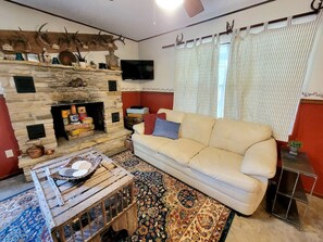 TV