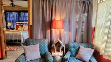 2 bedrooms, desk, iron/ironing board, travel crib