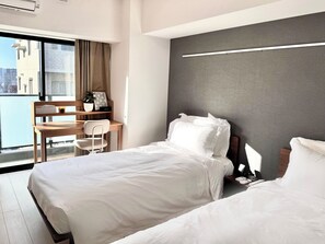 1 habitación, tabla de planchar con plancha, wifi y ropa de cama