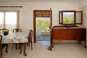 House | 1 bedroom