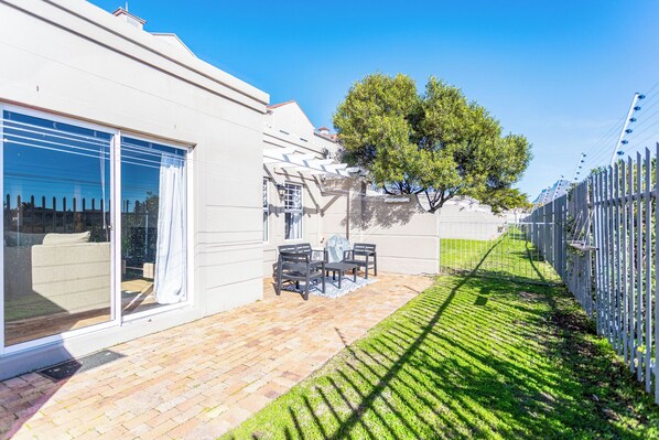 舒适公寓, 露台, 花园景观 | 露台