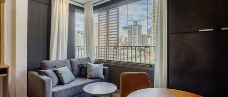 Basic Apartment | Living area