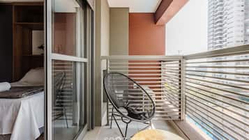 Basic Apartment | Terrace/patio