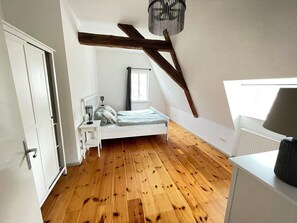 1 quarto, roupa de cama