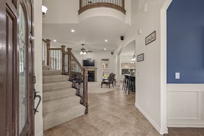 House, 4 Bedrooms, Patio, Pool View | Living room