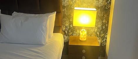 1 bedroom, iron/ironing board, free WiFi