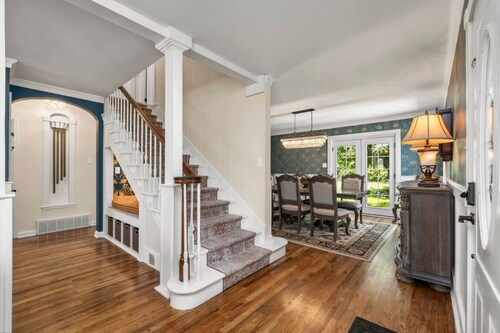 Boutique Estate - Hot Tub | Firepit | Fam Fun