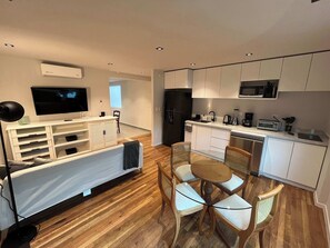 Apartment | 2 bedrooms, Internet - Arquimedes Bright Spacious 2bdr Apt in Polanco (Mexico City)