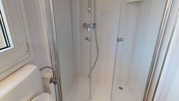 Mobile Home | Bathroom
