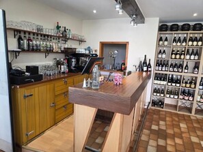 Bar (en la propiedad)