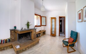 Apartemen, 3 kamar tidur, pemandangan laut | Setrika/meja setrika dan Wi-Fi gratis
