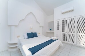 5 bedrooms, free WiFi, bed sheets - Billiard Table with Ocean Views and Private Pool (Huatulco)