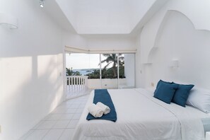 5 bedrooms, free WiFi, bed sheets