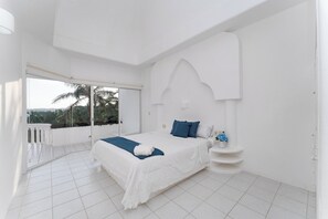 5 bedrooms, free WiFi, bed sheets