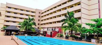 Royalbirds Hotel & Towers