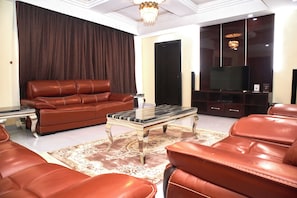 럭셔리 아파트 | 거실 공간