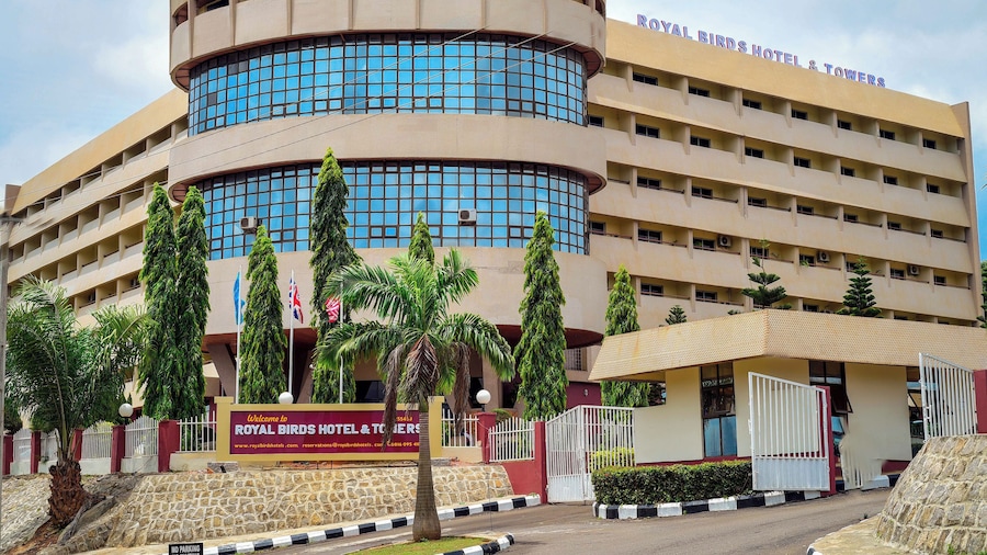 Royalbirds Hotel & Towers