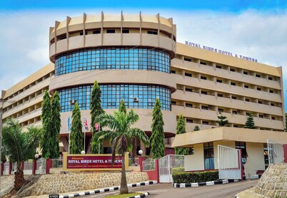Royalbirds Hotel & Towers