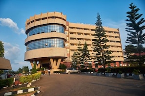 Exterior - Royalbirds Hotel & Towers (Akure)