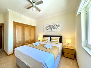 2 bedrooms, iron/ironing board, free WiFi, bed sheets - VILAMOURA BEACH VILLAGE 2 WITH POOL by HOMING (Vilamoura)