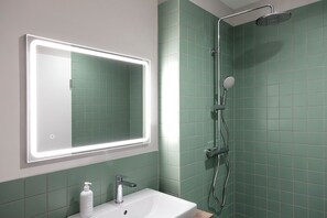 Basic Double Room | Bathroom - HUB Sankt Georg (Hamburg)