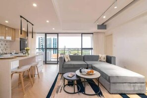 Living area - Luxurious 2BR Apartment in Upper Hill, Nairobi – Ideal for Long-Term Stays (Nairobi)