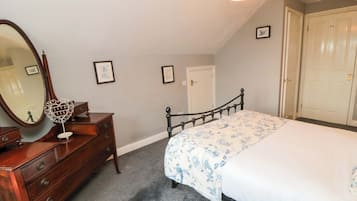 1 bedroom, individually decorated, individually furnished, free WiFi