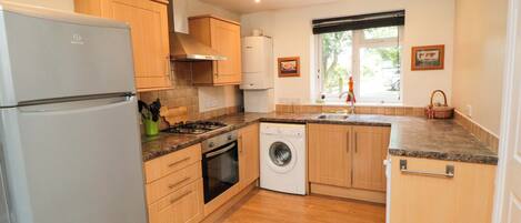 Dishwasher, cookware/dishes/utensils