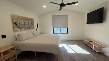 4 slaapkamers, een strijkplank/strijkijzer, gratis wifi, beddengoed