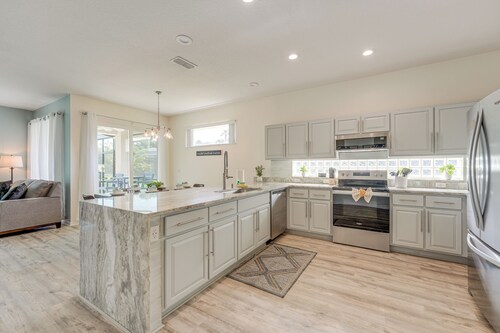 Waterfront Home w/ Private Pool: 5 Mi to Disney!