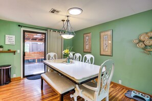 House (4 Bedrooms) | Interior