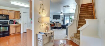 6 Mi to Dtwn Raleigh: Townhome w/ Fenced Patio!