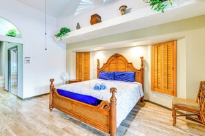 Interior - Canal-front Gem w/ Private Dock in Port Charlotte! (Port Charlotte)