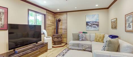 House (3 Bedrooms) | Front of property