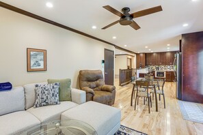 House (3 Bedrooms) | Interior - Pet-friendly Retreat w/ Fenced Yard in Aurora (Aurora)