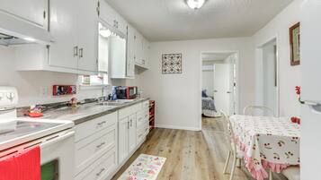 Rumah (2 Bedrooms) | Interior