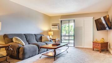 Apartment (2 Bedrooms) | Bahagian dalam