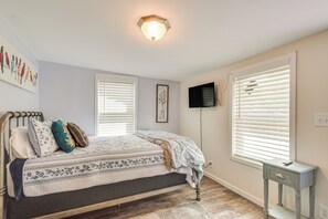 Cottage (2 Bedrooms) | Interior