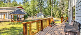 Home on > 1 Acre of Woods in Seattle Suburbs!