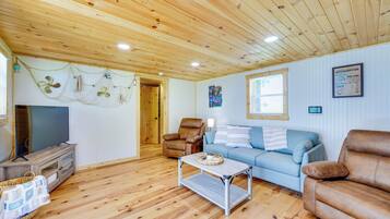 House (1 Bedroom) | Interior