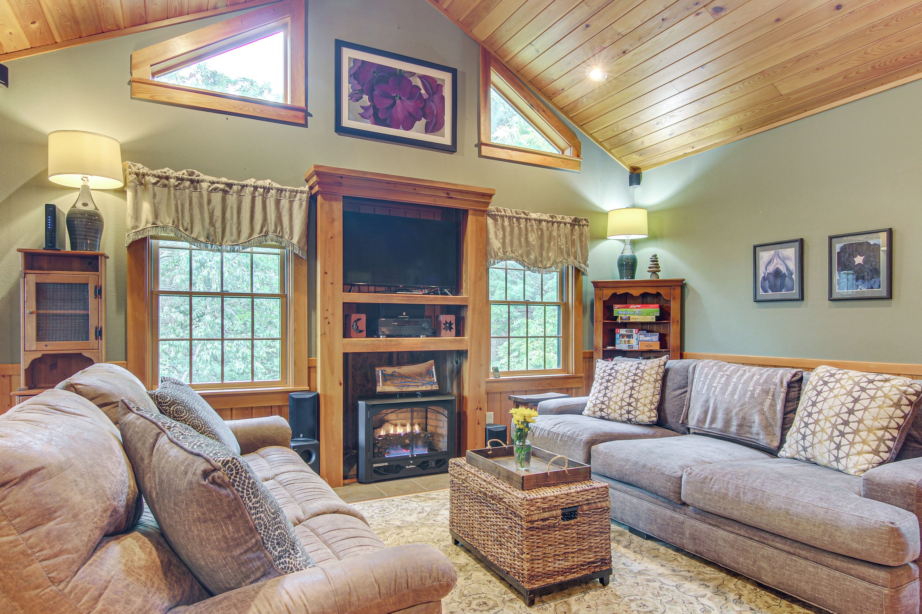 House (2 Bedrooms) | Interior