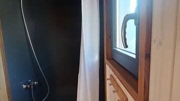 Toallas y papel de baño