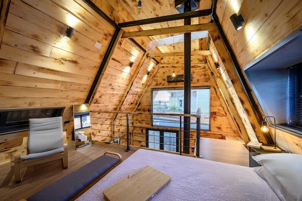 House, Smoking