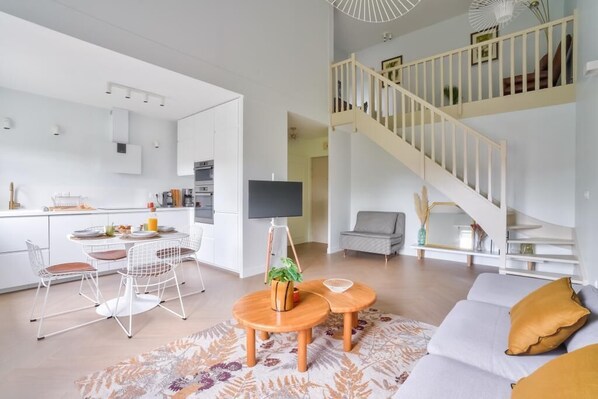 Smart TV, books, offices - Le Riviera - Port Cergy | Modern & Cosy (Port-Cergy)