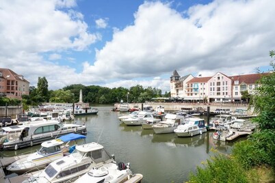 Le Riviera - Port Cergy | Modern & Cosy