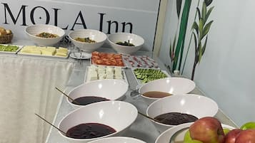 Petit déjeuner buffet compris tous les jours
