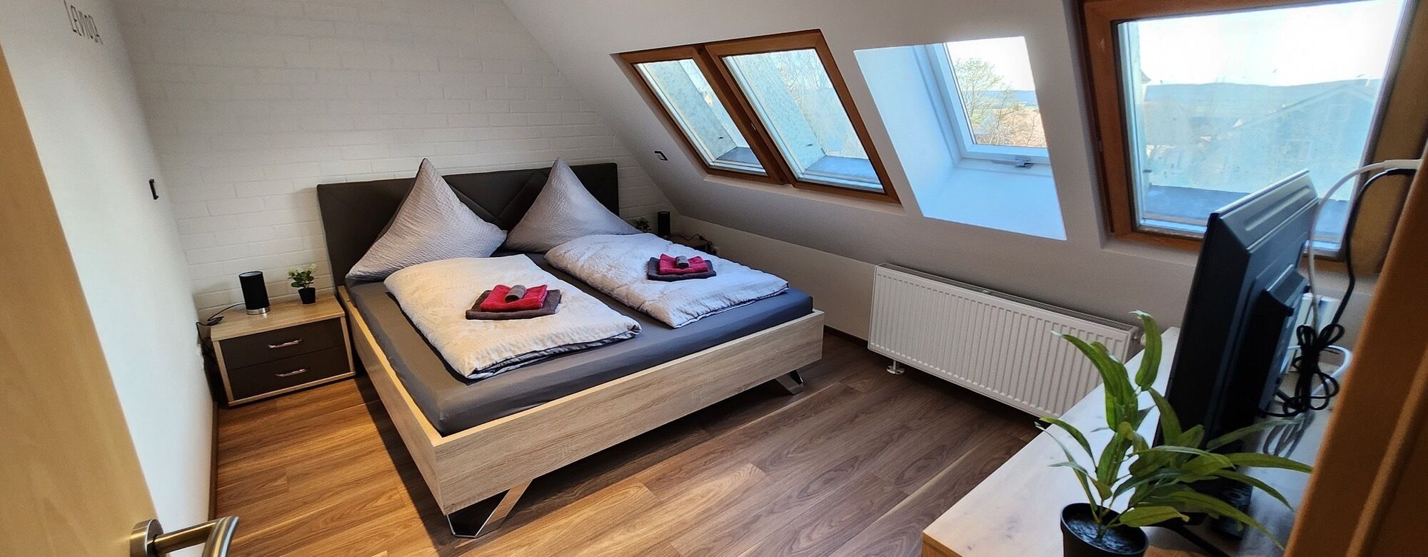 6 Schlafzimmer, WLAN, Bettwäsche