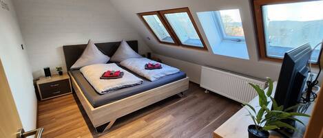 6 chambres, Wi-Fi, draps fournis