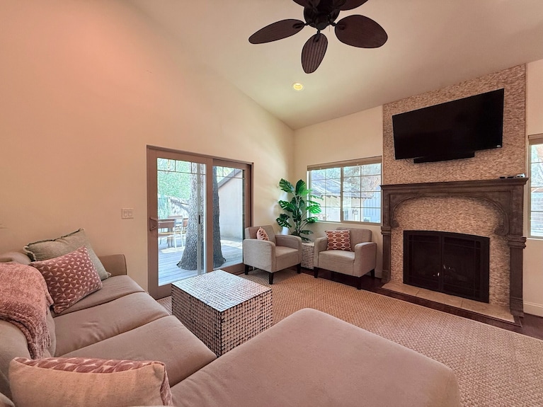Private Ranch W/2 Decks, Fire Pit, Walk To Downtown! - Allegretto Vineyard Resort Paso Robles, Paso Robles